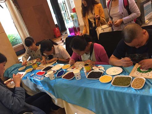 成都j9数字站公司举行中秋游园会